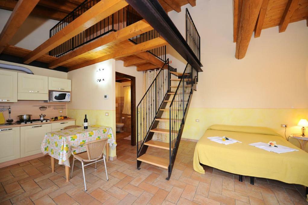 Agriturismo Lizzarola Peschiera del Garda Exterior foto